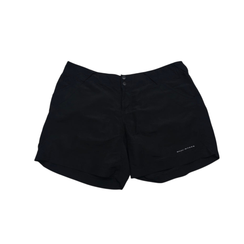 Short Columbia De Mujer Talla Grande Omnishade Color Negro