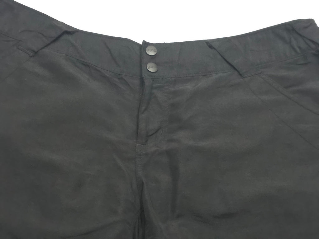 Short Columbia De Mujer Talla Grande Omnishade Color Negro