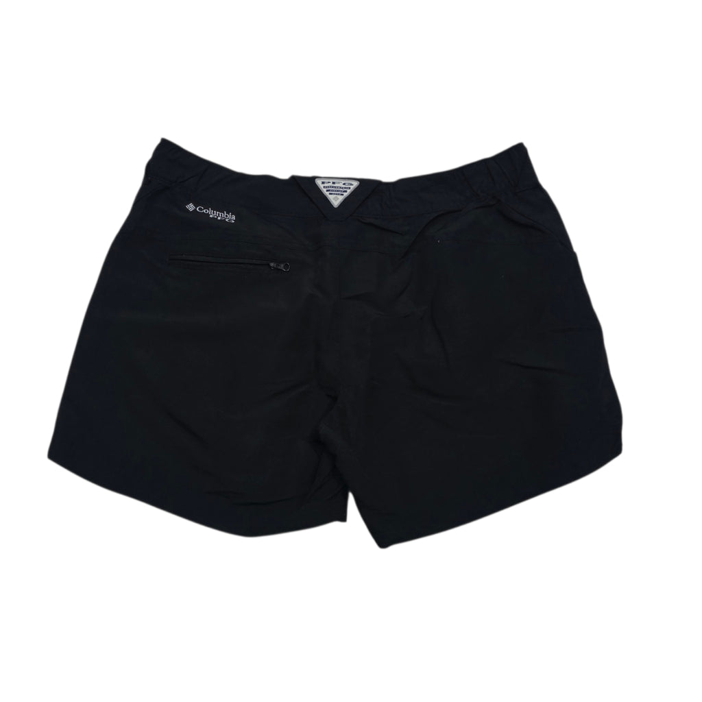 Short Columbia De Mujer Talla Grande Omnishade Color Negro