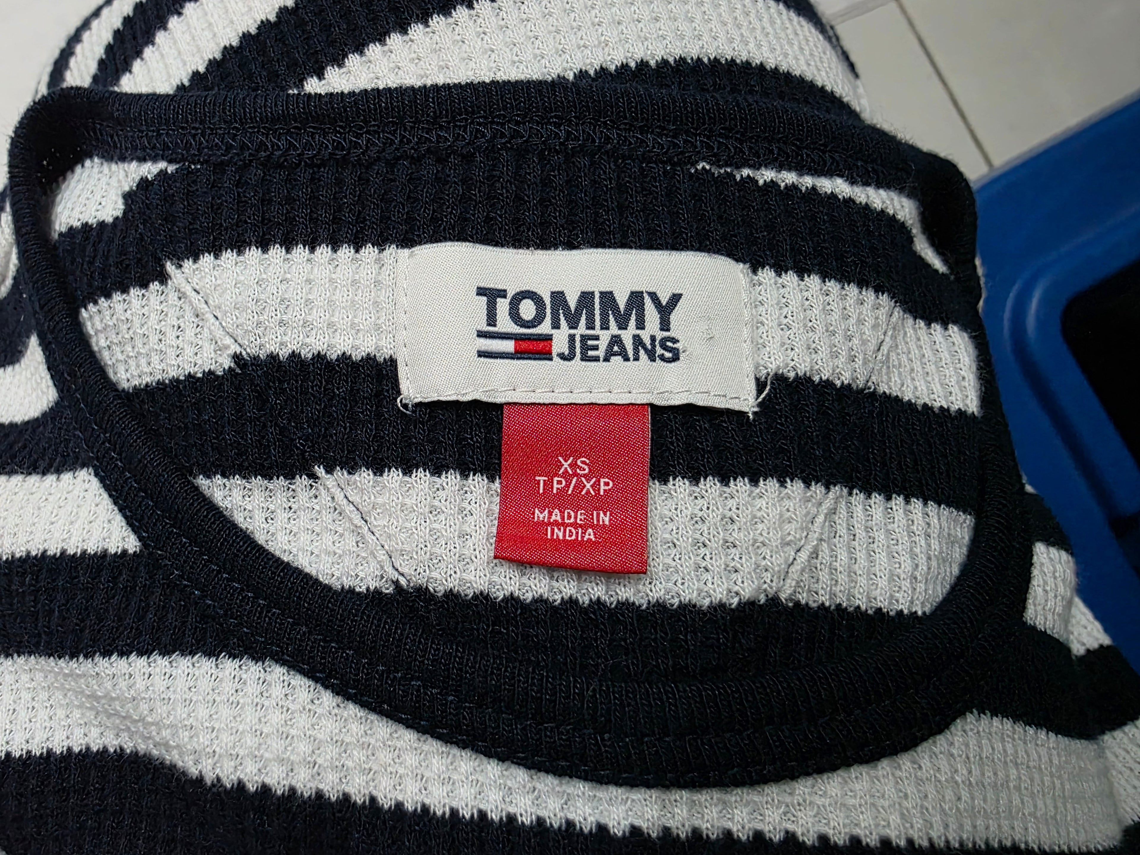 Playera Tommy Hilfiger Extra Chica Rayada Manga Corta