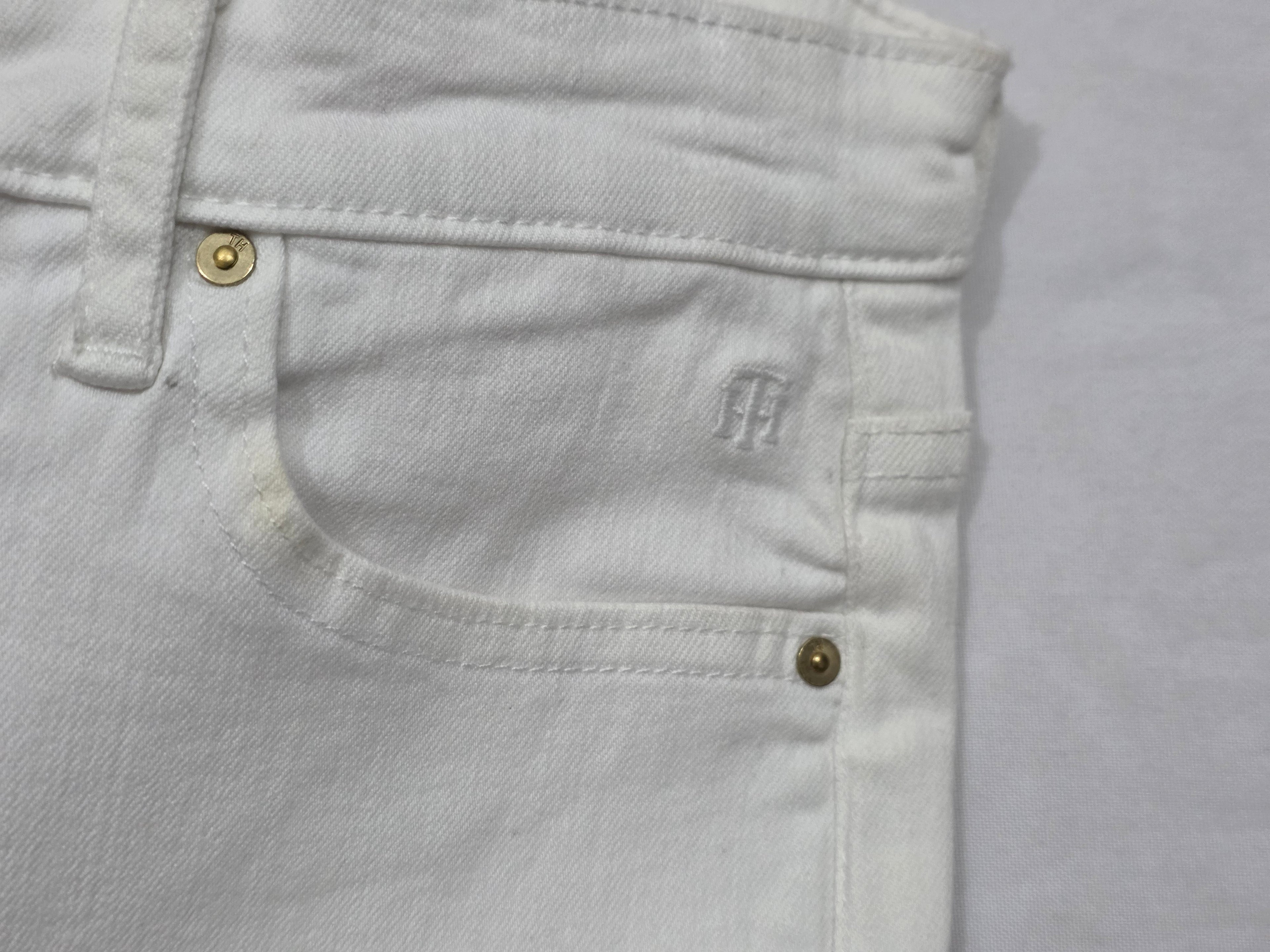 Bermuda De Mezclilla Tommy Hilfiger Mujer 2 Color Blanco