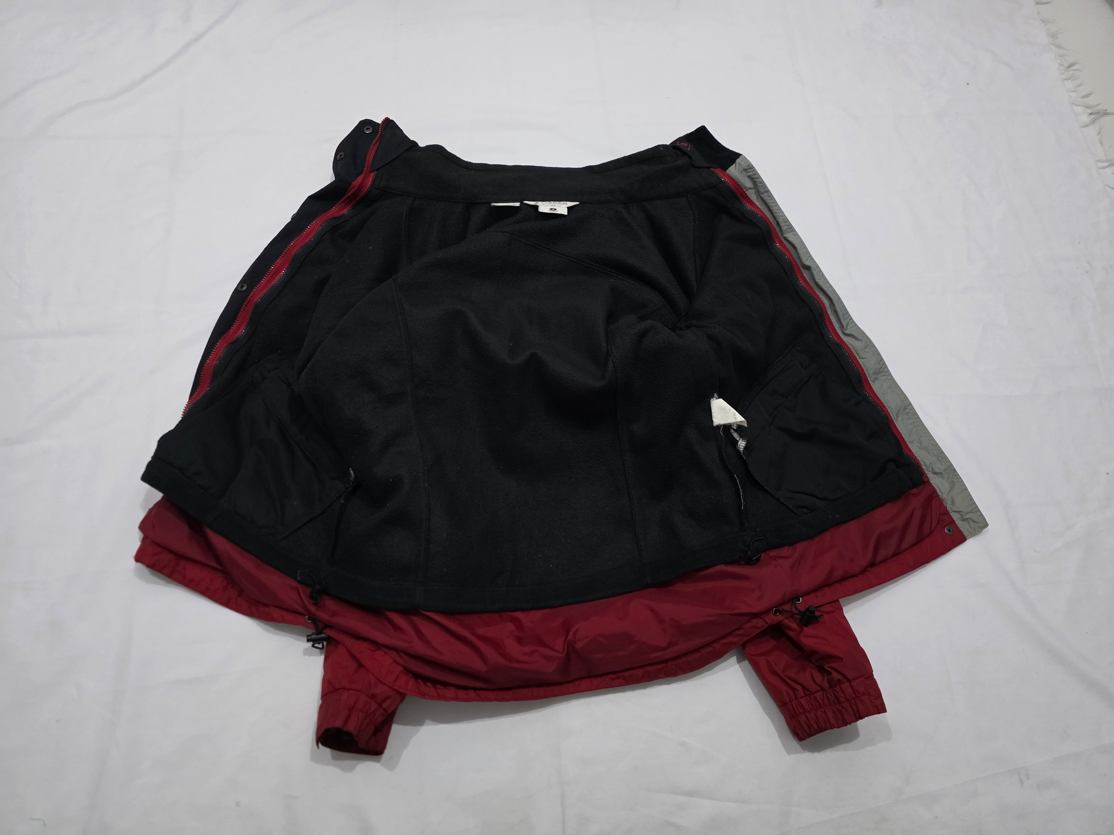 Chamarra Columbia De Mujer Talla Mediana Color Rojo