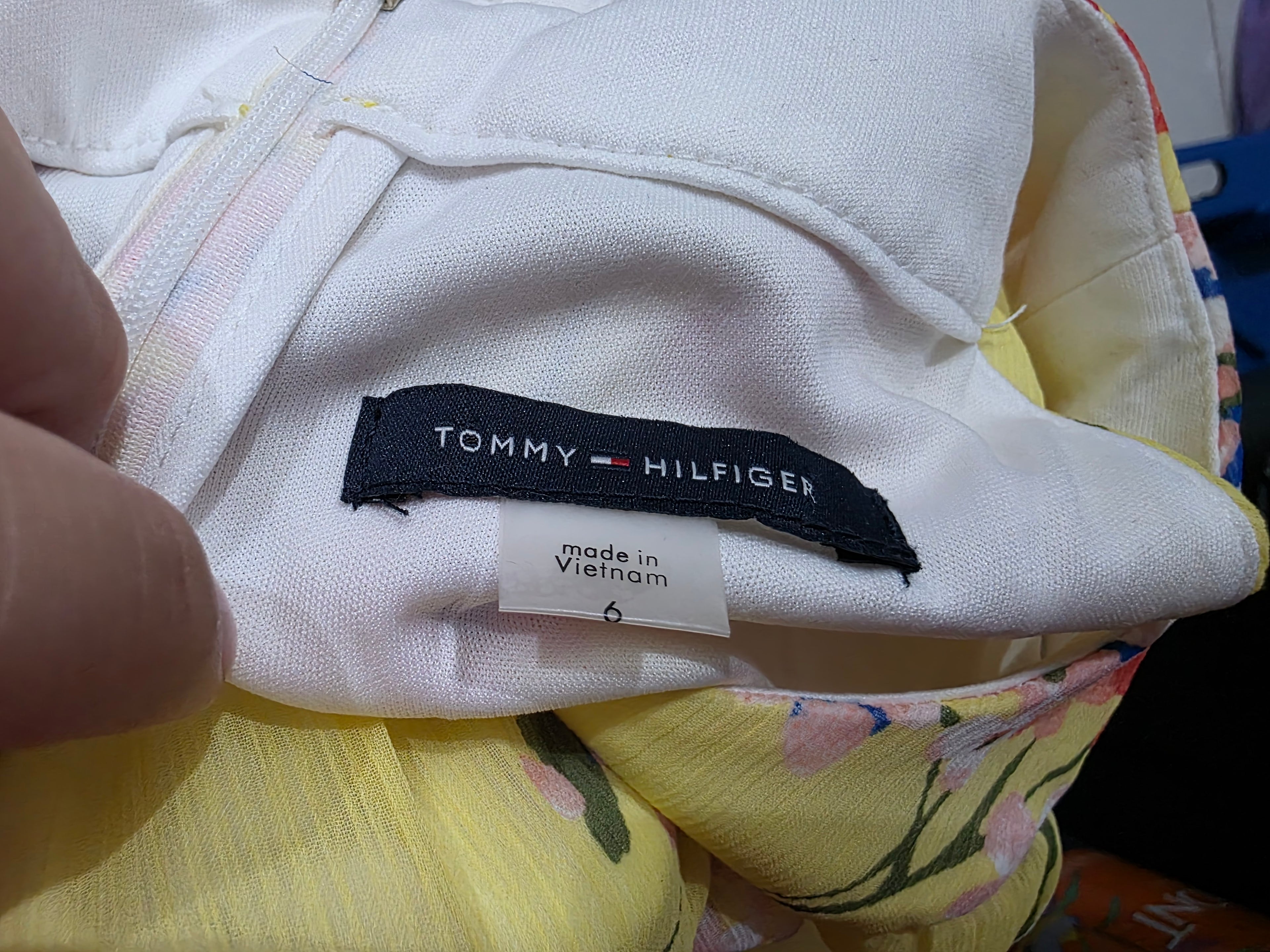 Vestido Tommy Hilfiger Mujer 6p Amarilla Floreado Sin Mangas