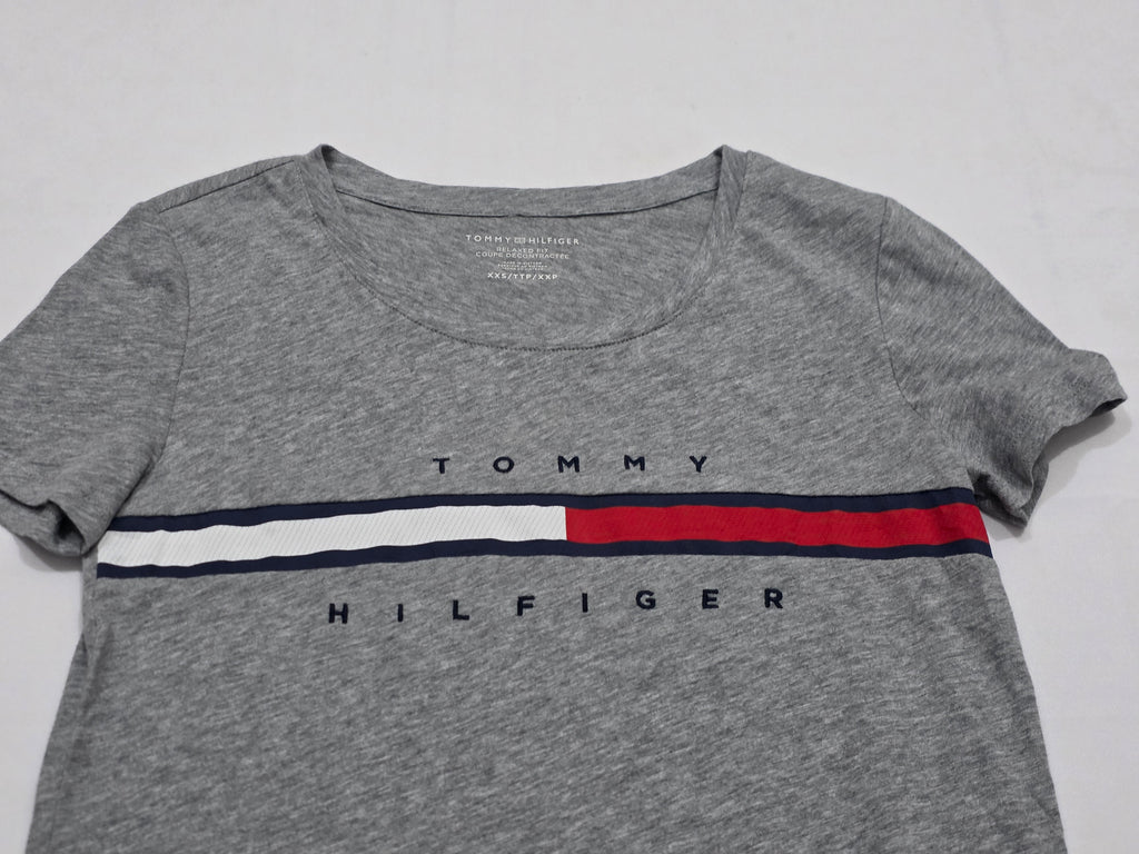 Playera Tommy Hilfiger Extra Extra Chica Gris Relaxed Fit