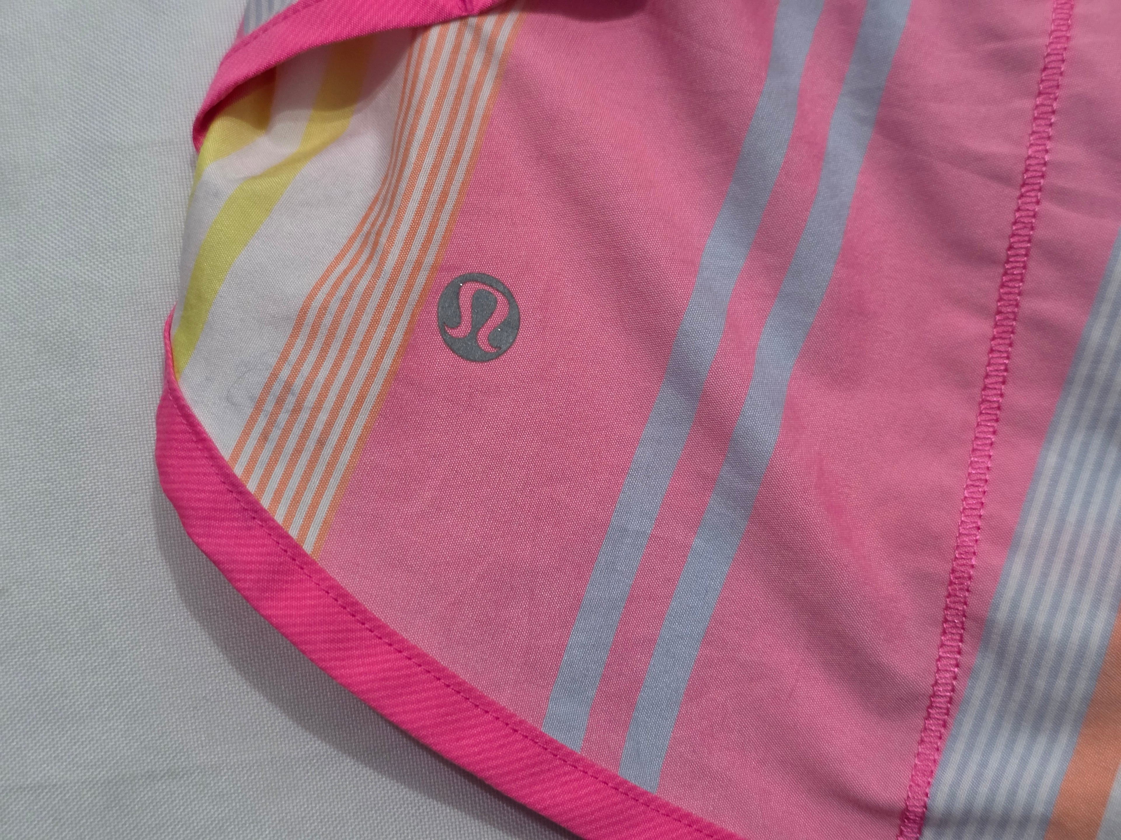 Short Lululemon De Mujer Talla 4 Multicolor Fluorescente