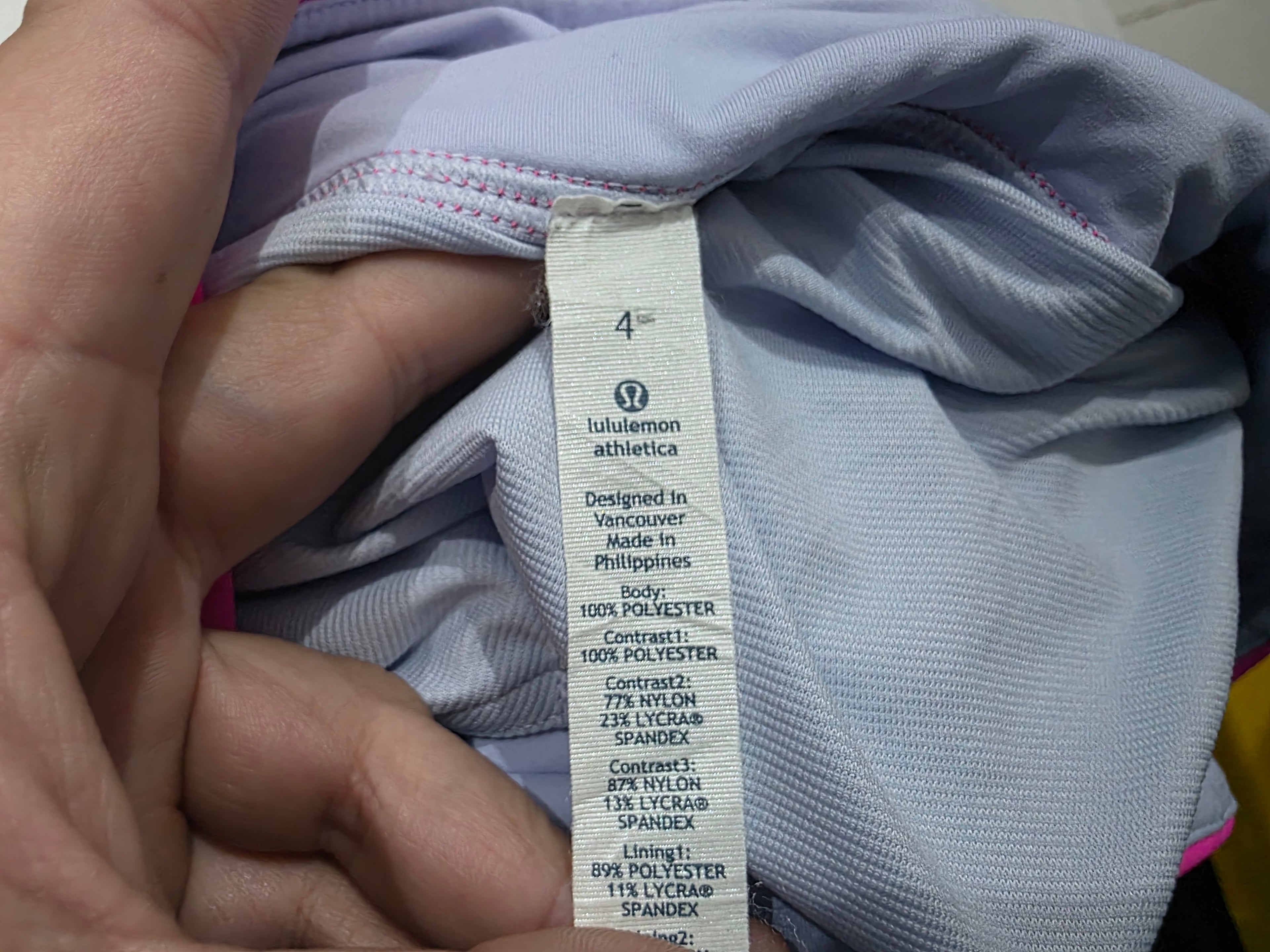 Short Lululemon De Mujer Talla 4 Multicolor Fluorescente