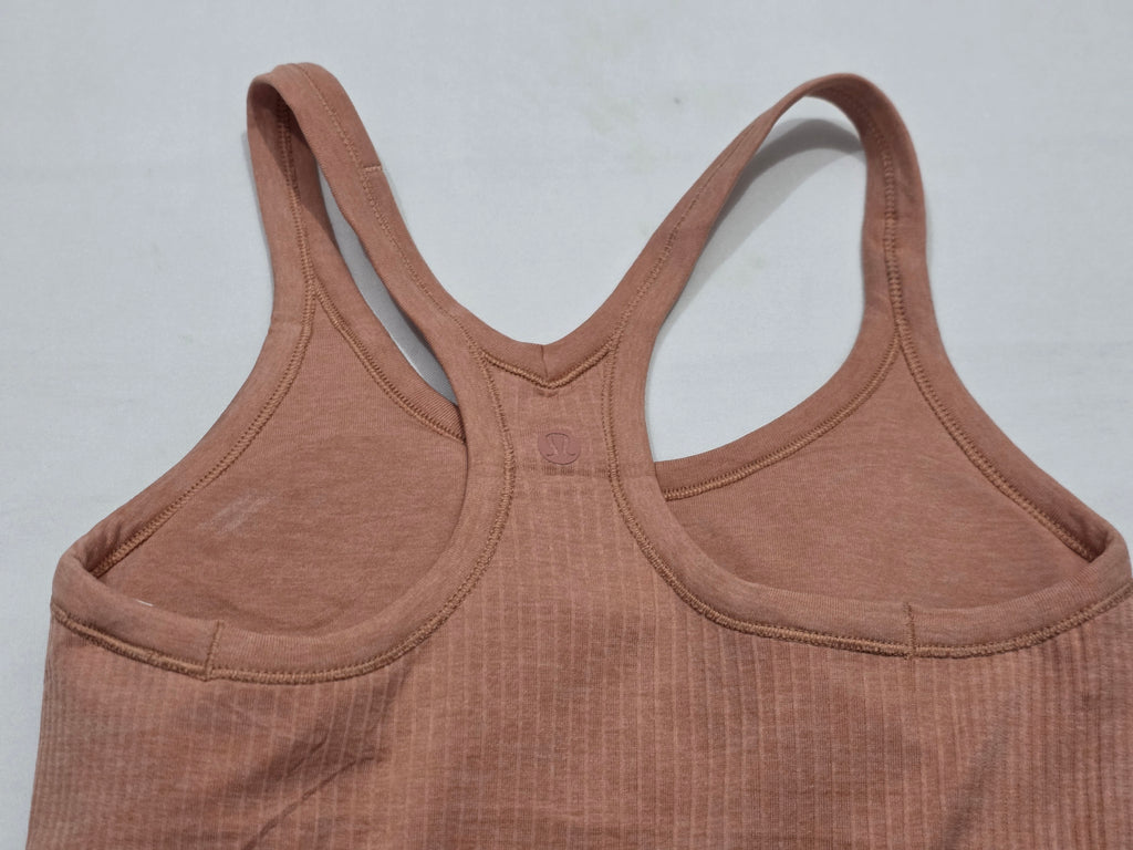 Playera De Tirantes Lululemon Talla 4 Color Naranja