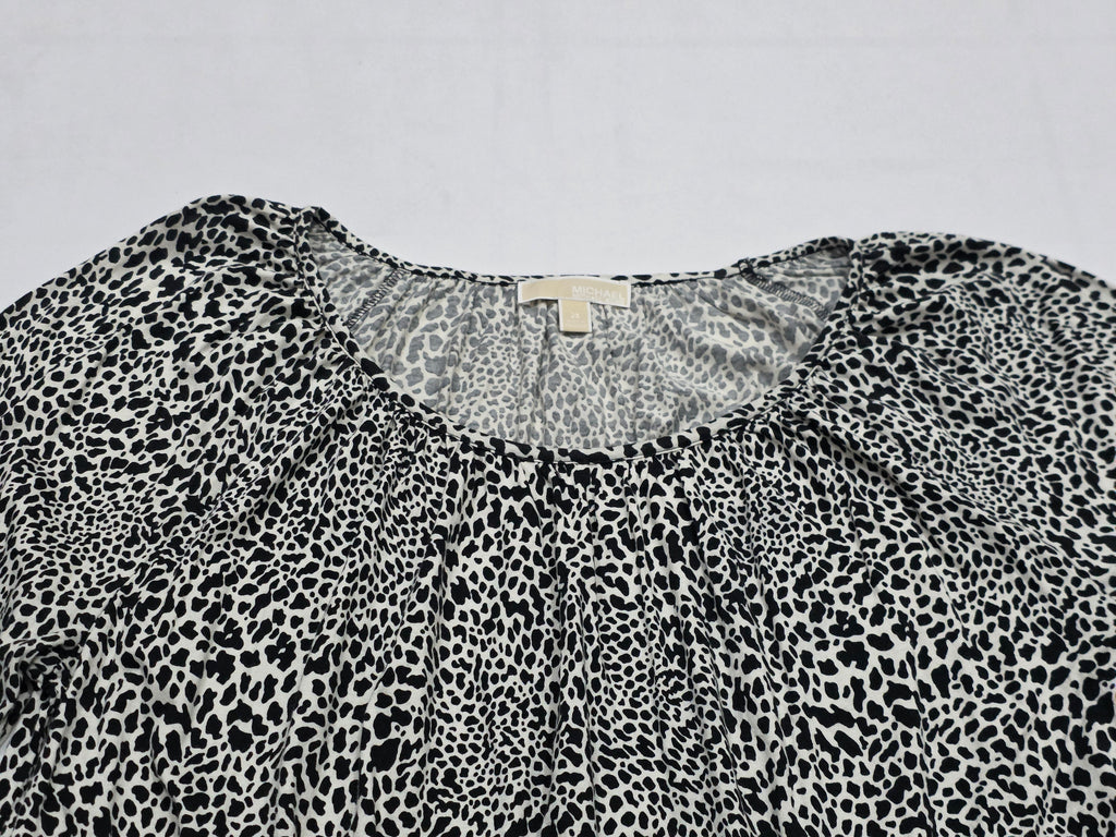 Blusa Michael Kors Talla 2x Animal Print.negro/gris