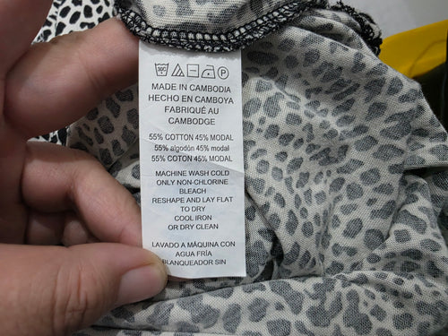 Blusa Michael Kors Talla 2x Animal Print.negro/gris