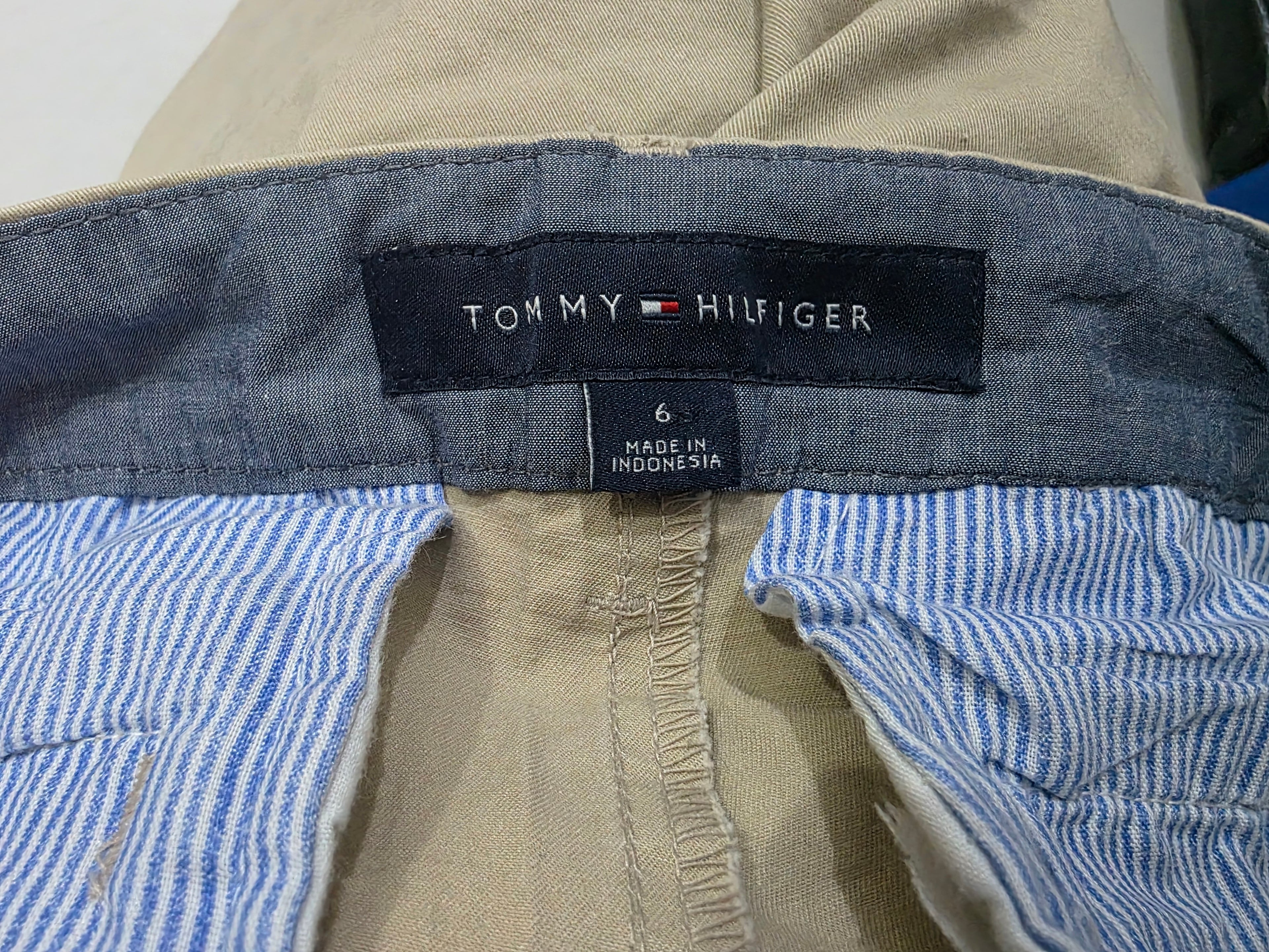 Bermuda Tommy Hilfiger De Mujer Talla 6 Color Cafe