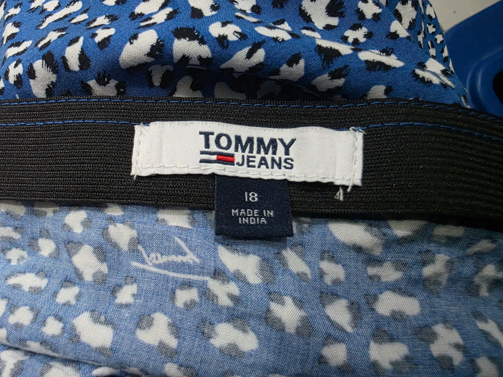 Falda Tommy Hilfiger De Mujer Talla 18 Azul Con Figuras