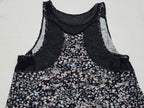 Playera Lululemon Talla 4 Floreada Sin Manga