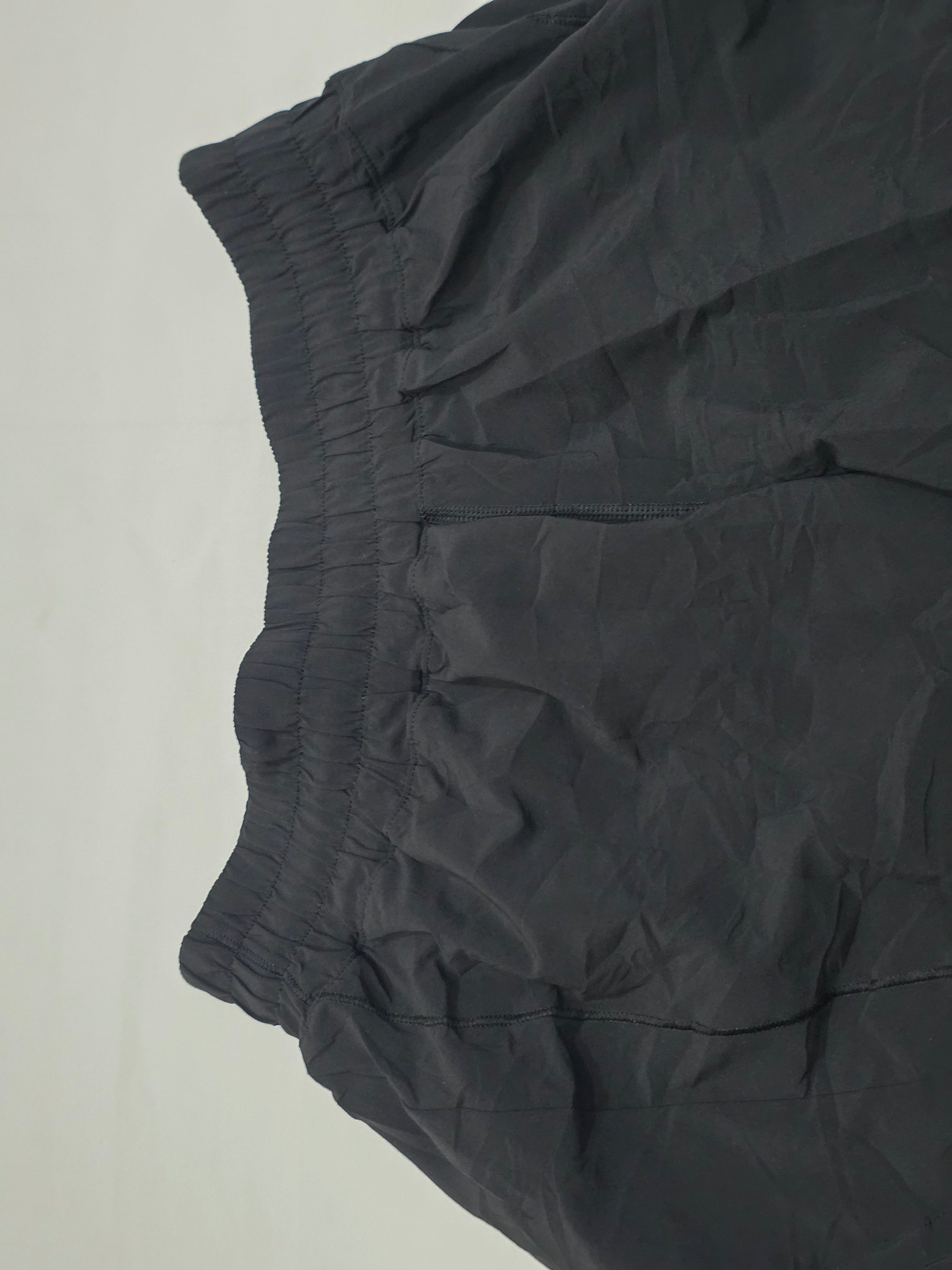 Short Lululemon Talla 6 De Mujer Color Negro