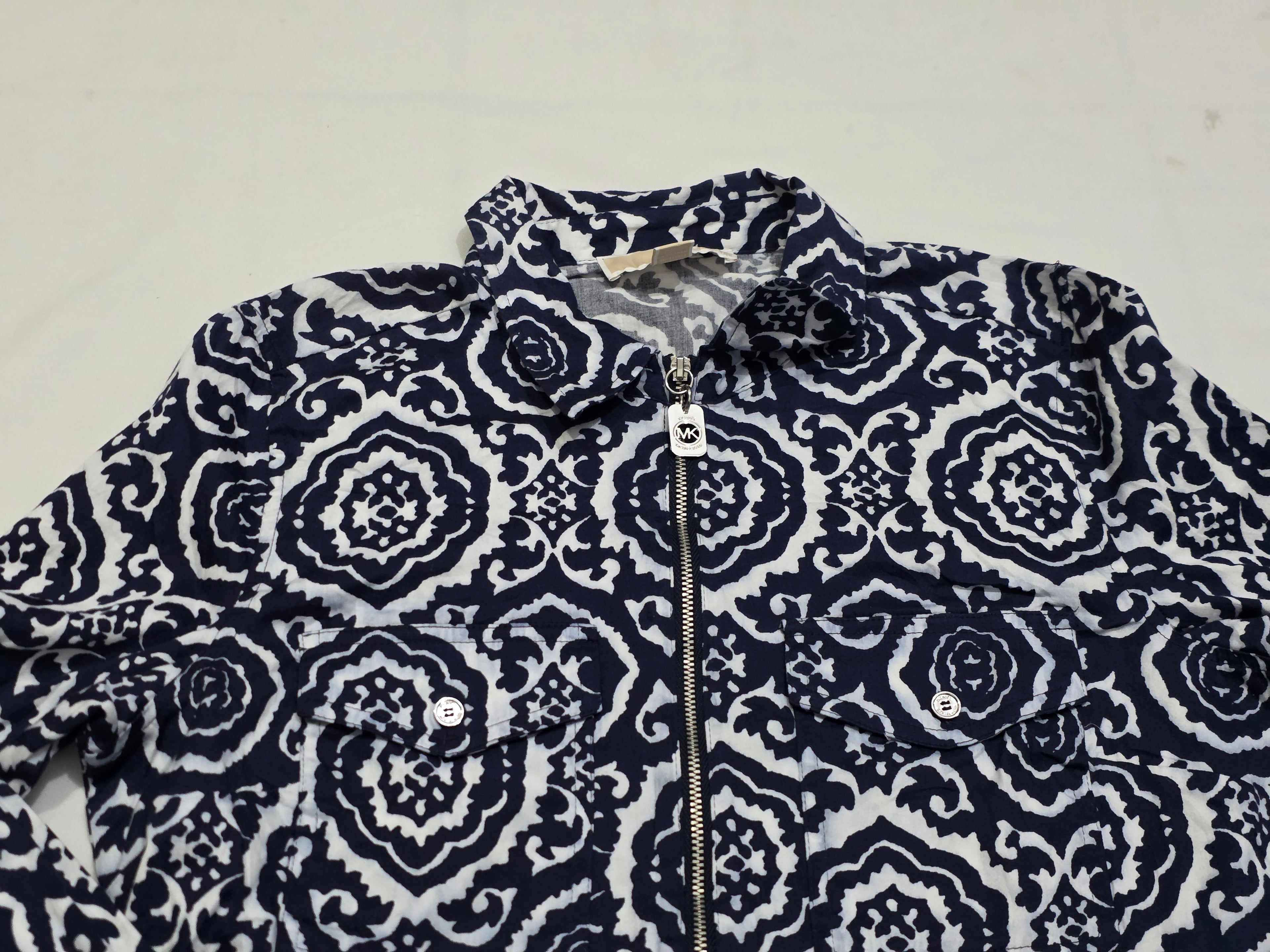 Camisa De Cierre Michael Kors Azul Figuras Mujer Talla Chica