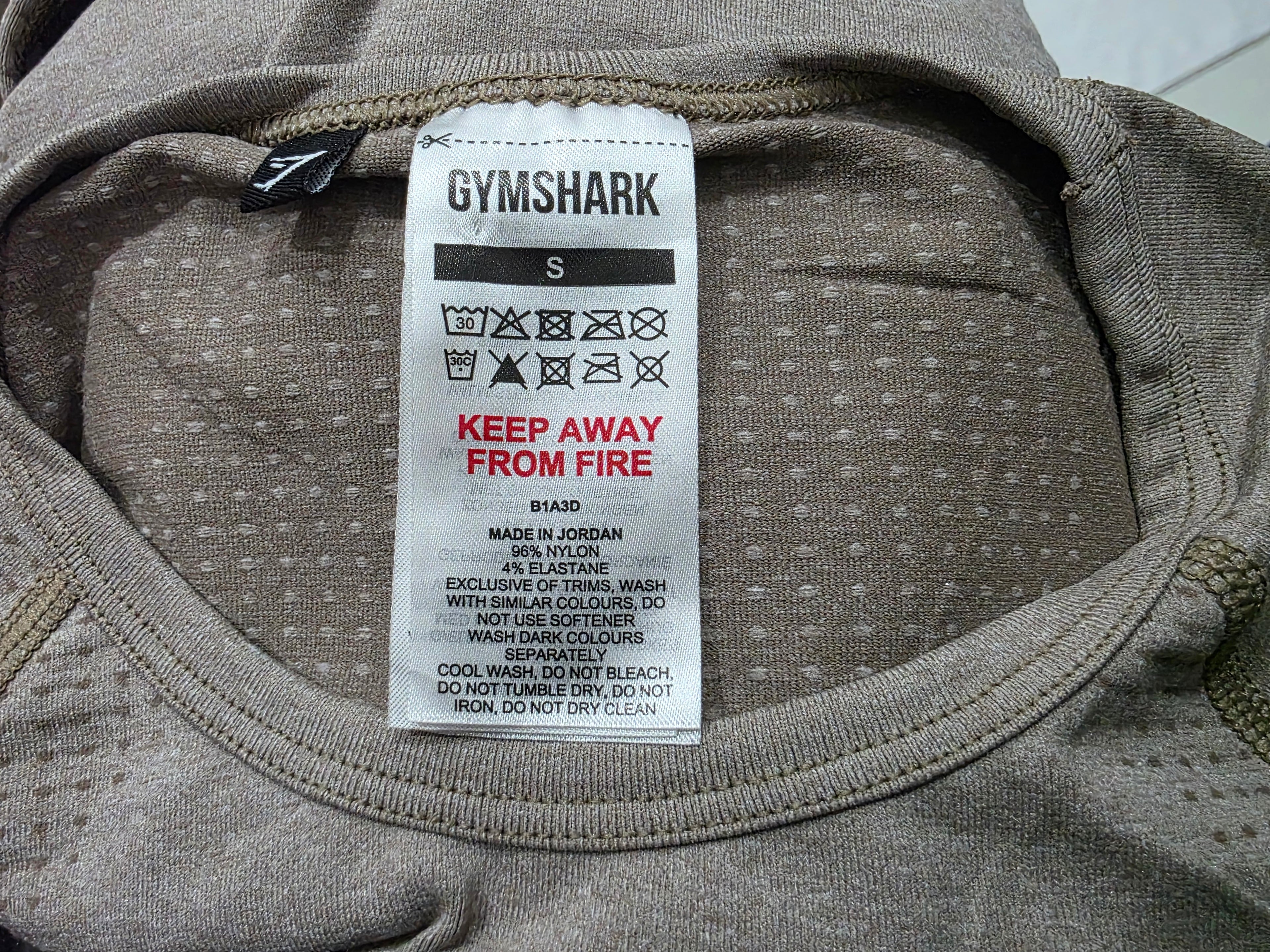 Playera Corta Gymshark Mujer Chica Manga Larga Color Cafe