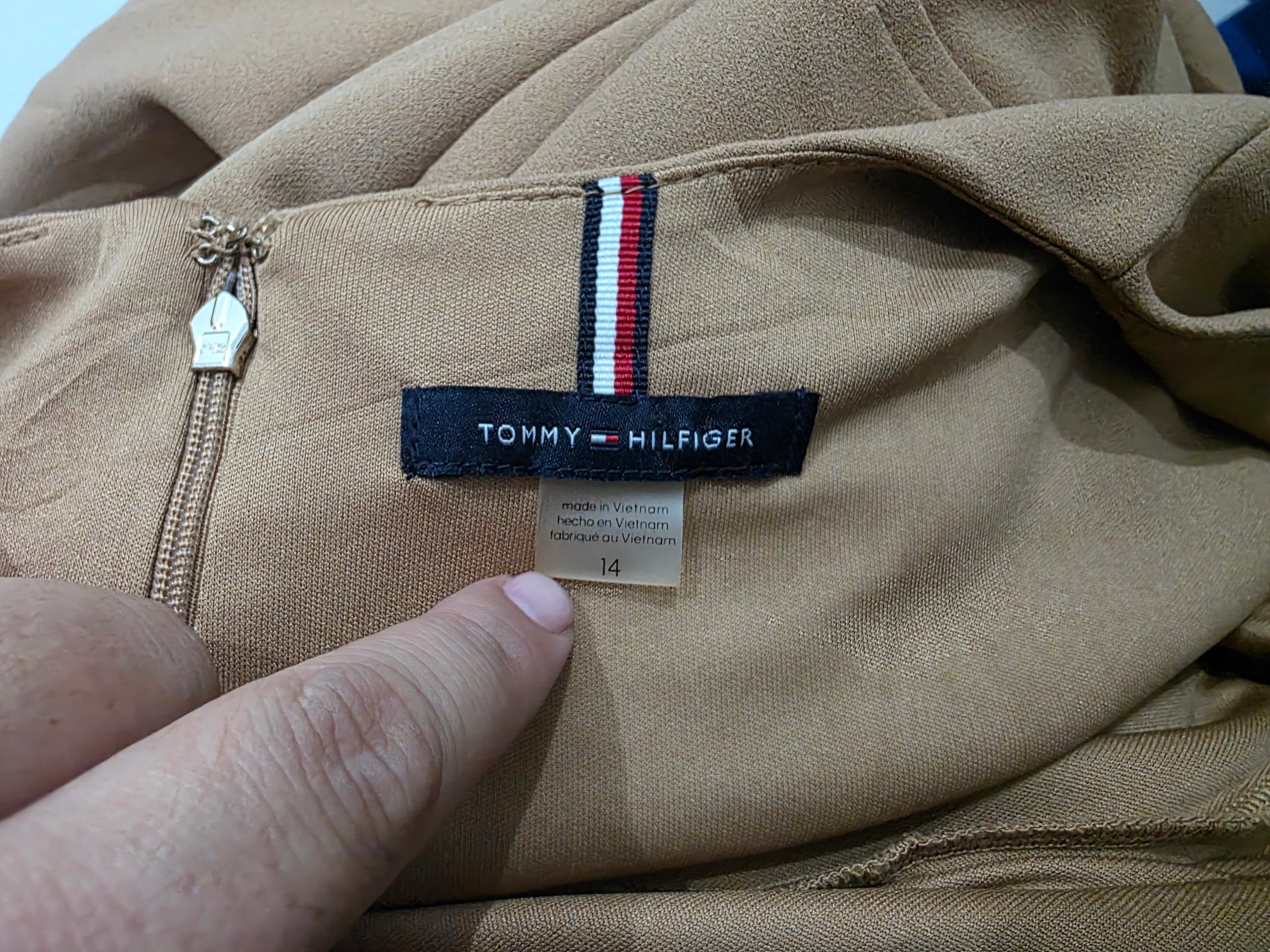 Vestido Midi Tommy Hilfiger Camel Manga Larga Dorados 14