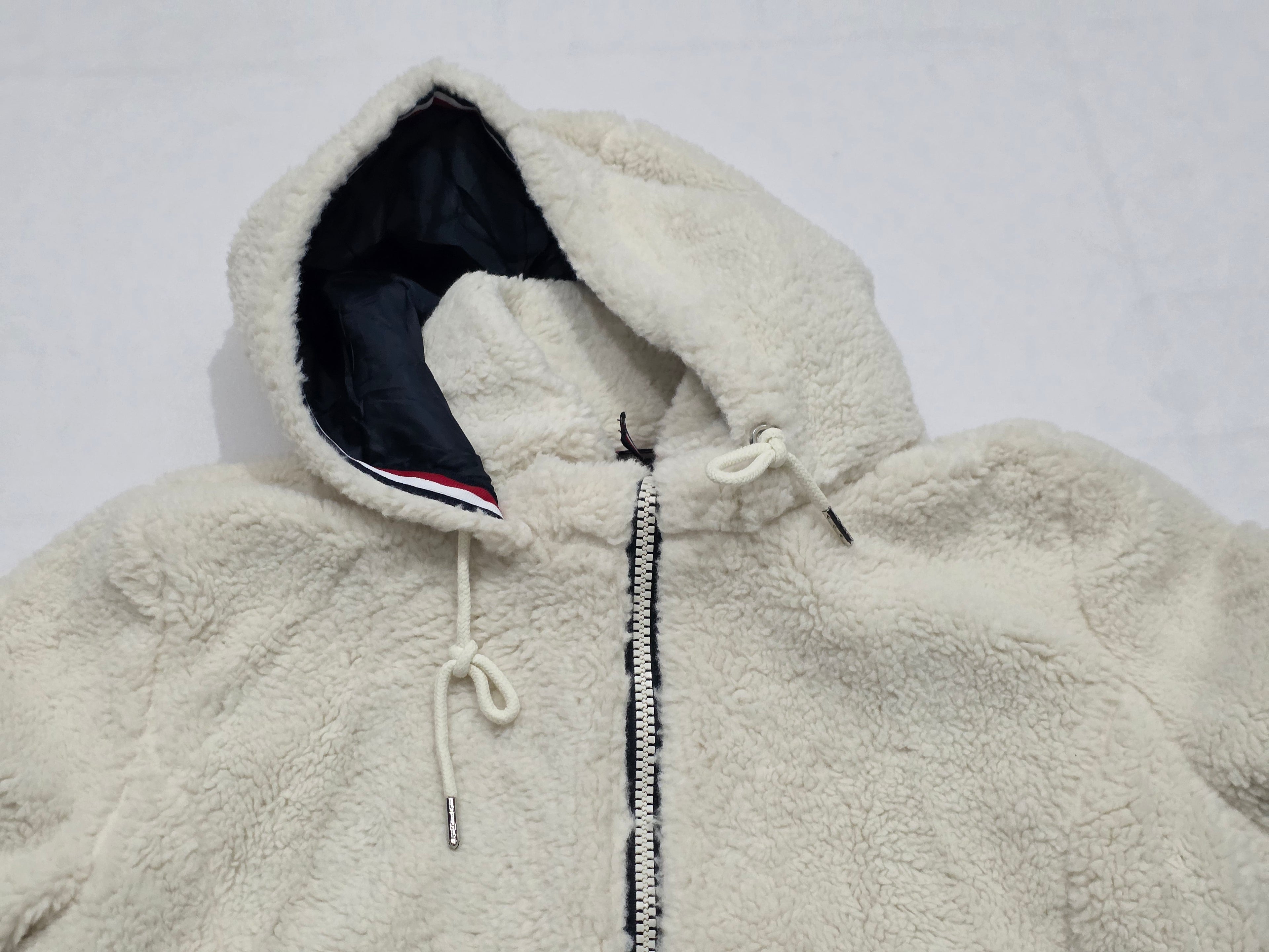 Chamarra Afelpada Tommy Hilfiger Mujer Mediana Crema Gorro