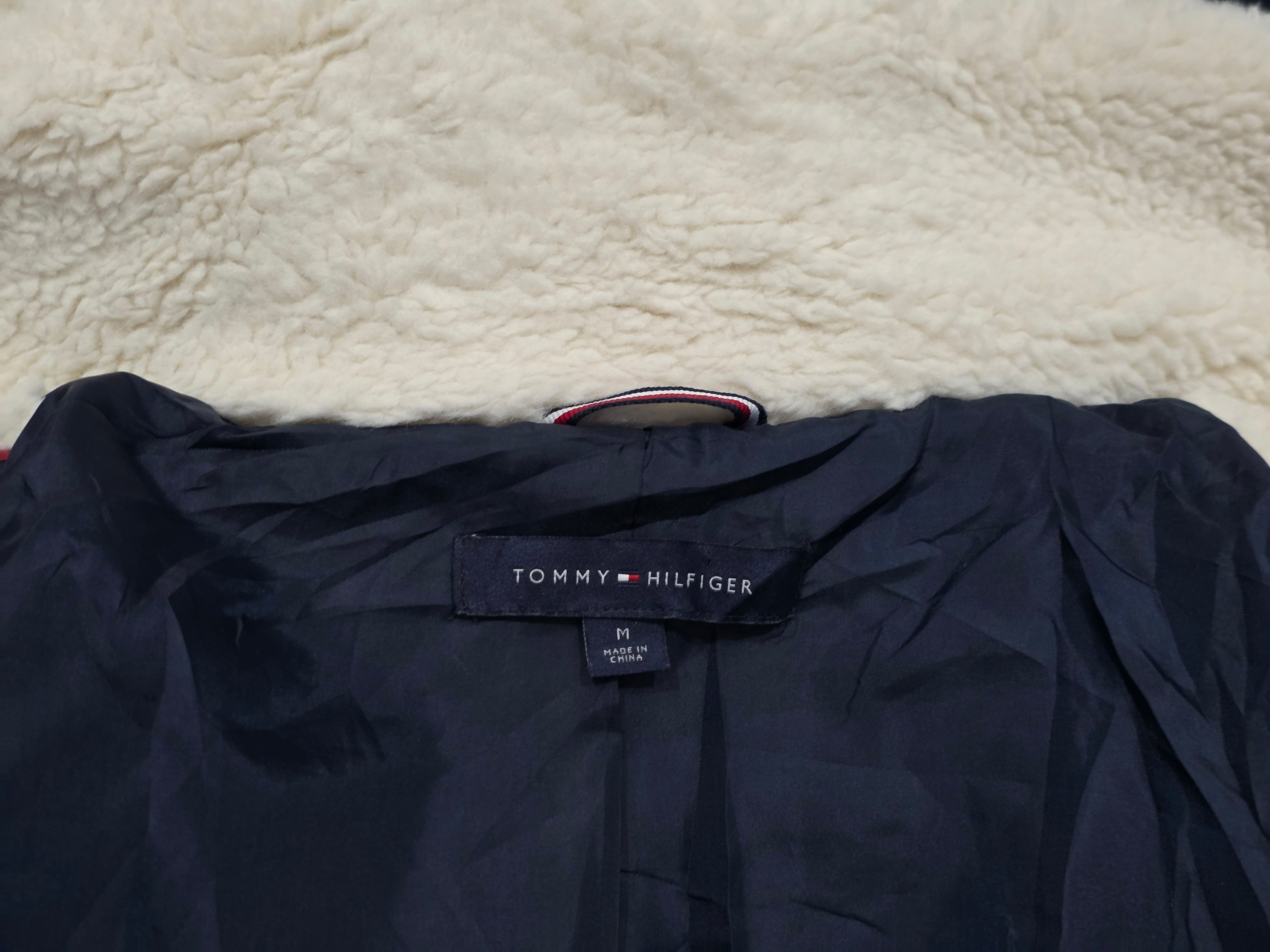 Chamarra Afelpada Tommy Hilfiger Mujer Mediana Crema Gorro