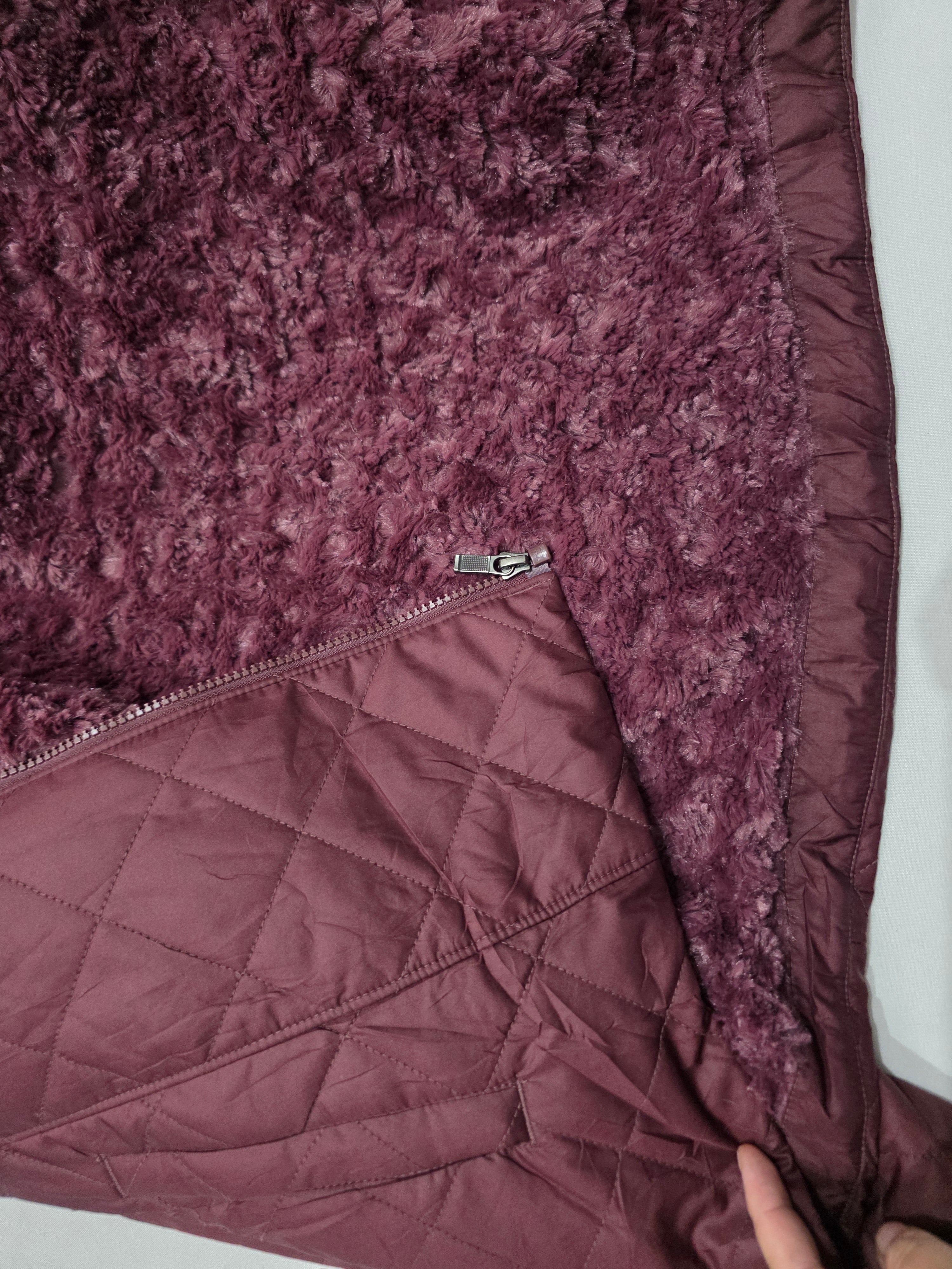 Chamarra Columbia De Mujer Talla Grande Color Vino Afelpada