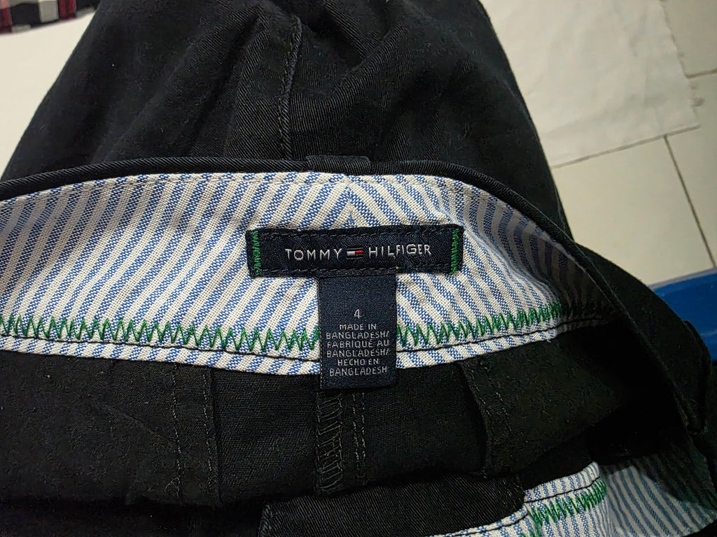 Bermuda Tommy Hilfiger De Mujer Talla 4 Color Negro