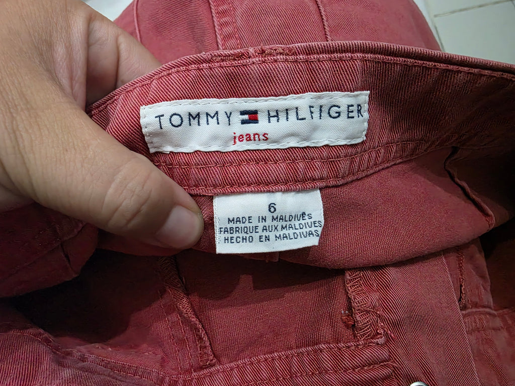 Short Coral Oscuro Tommy Hilfiger Talla 6