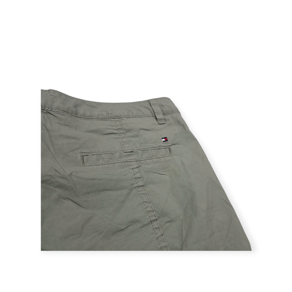 Bermuda Tommy Hilfiger Talla 6 Color Verde De Mujer